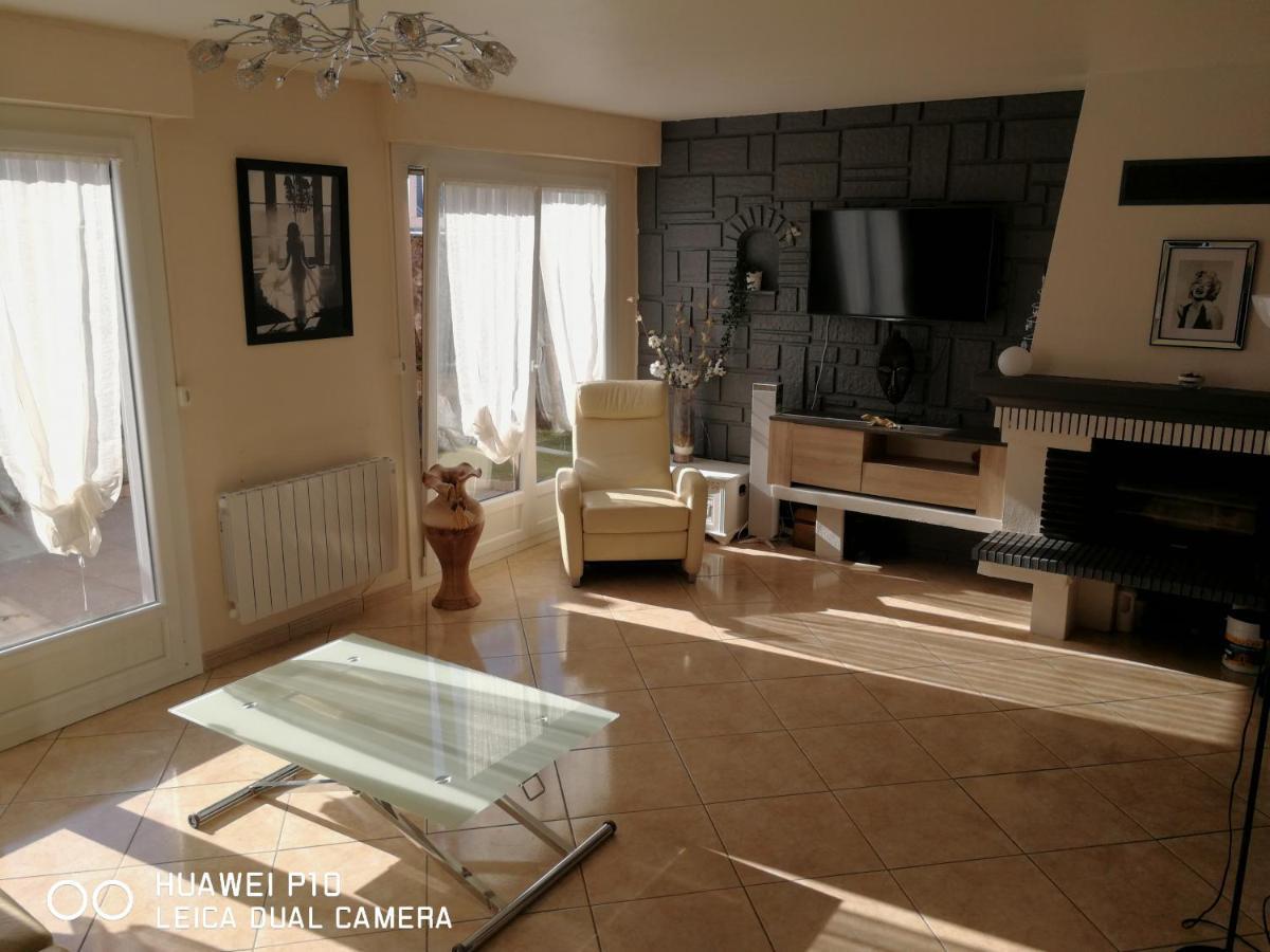 Villa Le hérisson Joyeux à Flize Extérieur photo